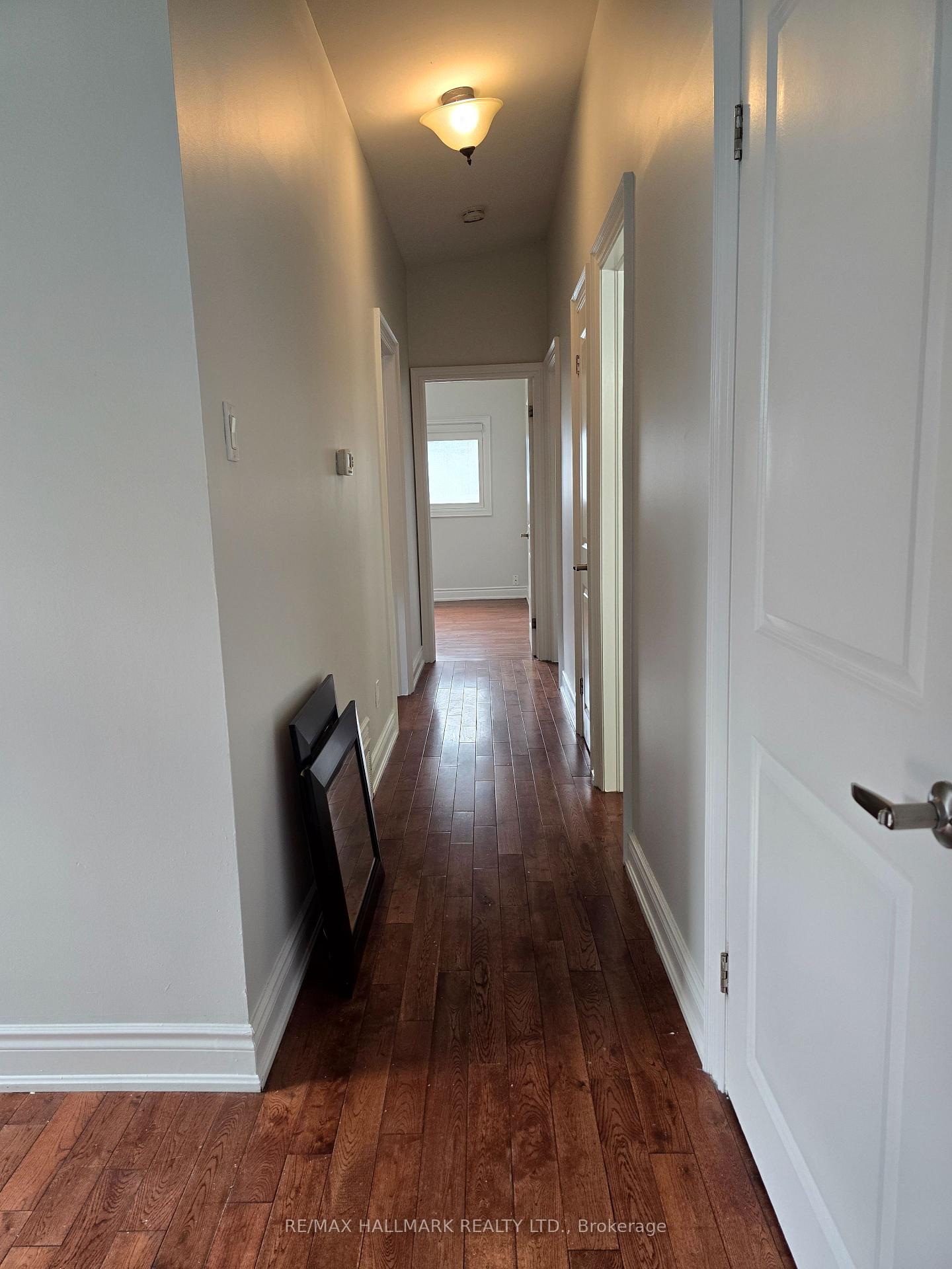 Photo 12 of Unit Upper Portion, 53 Billington Crescent, North York, Parkwoods-Donalda — HOMEH