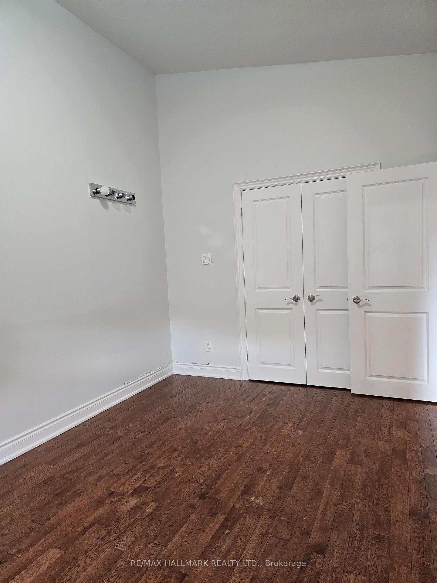 Photo 22 of Unit Upper Portion, 53 Billington Crescent, North York, Parkwoods-Donalda — HOMEH