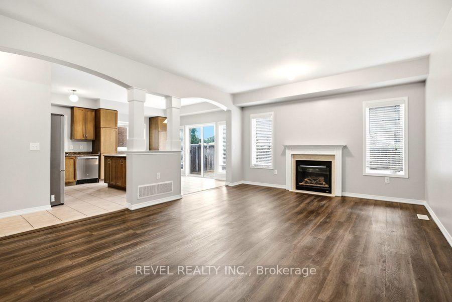 Photo 8 of 3351 Moses Way, Burlington, Alton — HOMEH