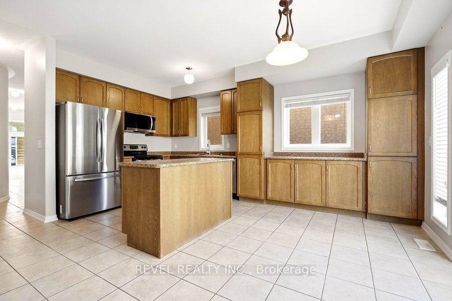 Photo 11 of 3351 Moses Way, Burlington, Alton — HOMEH