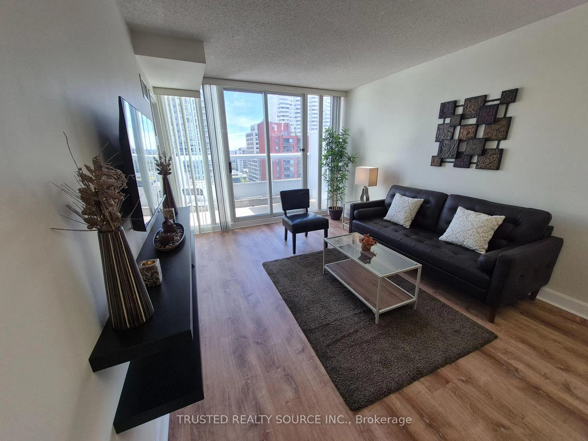 Photo 4 of Unit 1808, 43 Eglinton Avenue E, Toronto, Yonge-Eglinton — HOMEH