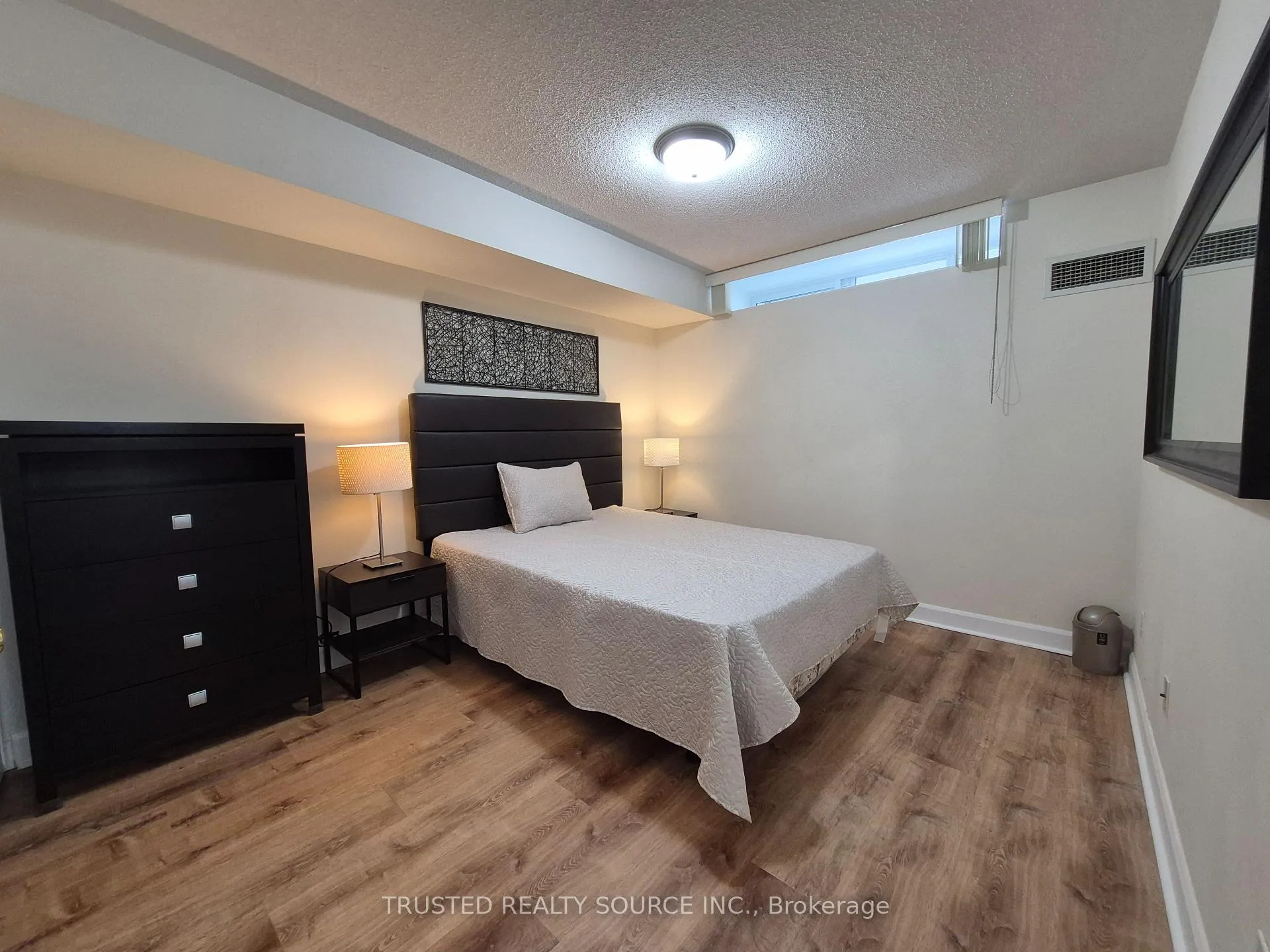 Photo 5 of Unit 1808, 43 Eglinton Avenue E, Toronto, Yonge-Eglinton — HOMEH