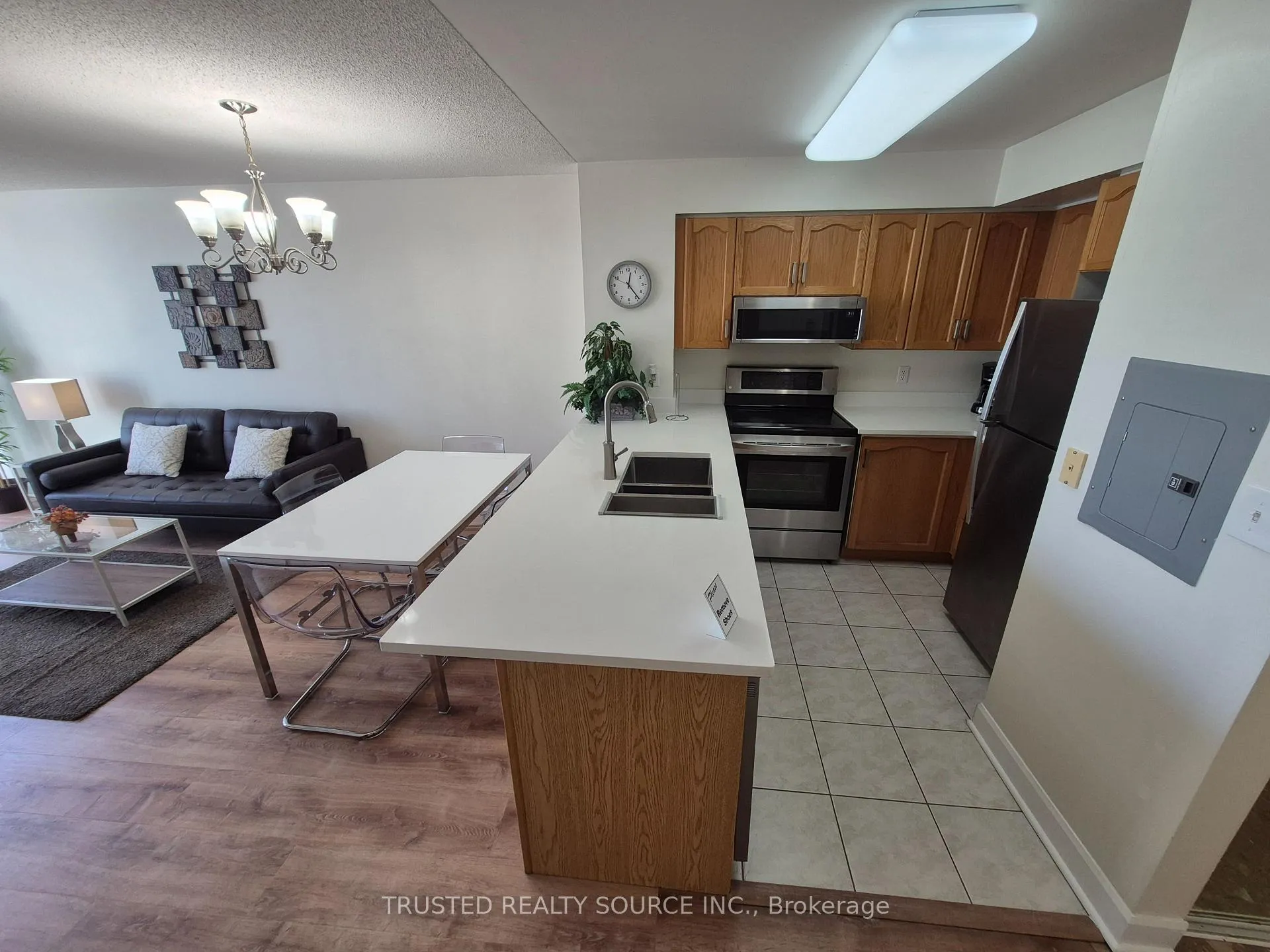 Photo 7 of Unit 1808, 43 Eglinton Avenue E, Toronto, Yonge-Eglinton — HOMEH