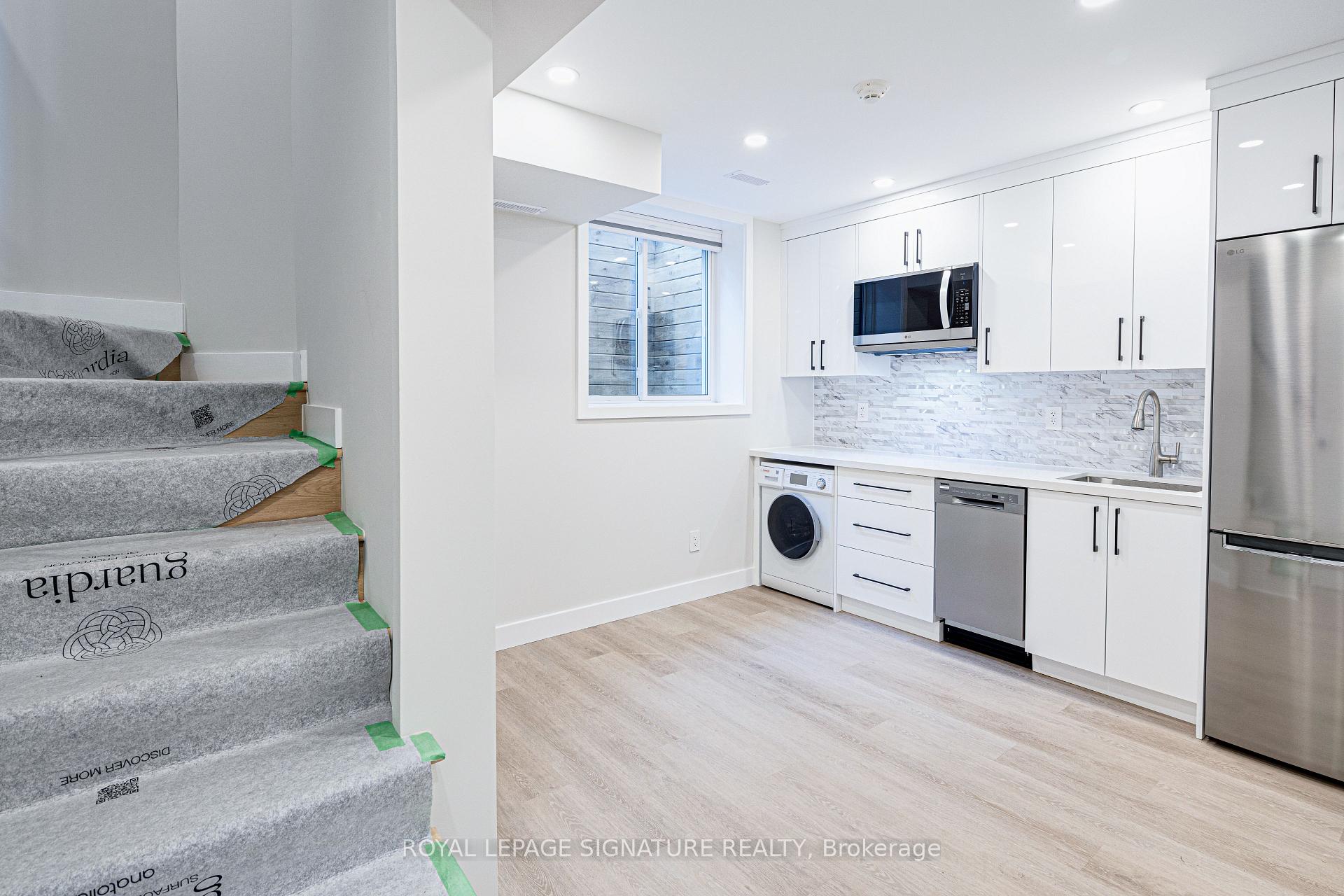Photo 2 of Unit Lower, 20 Kewbeach Avenue, Toronto, The Beaches — HOMEH