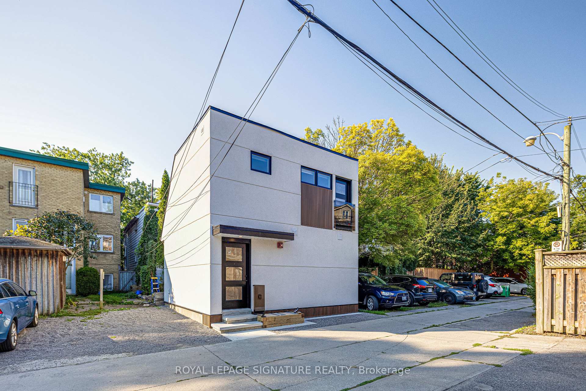 Photo 10 of Unit Lower, 20 Kewbeach Avenue, Toronto, The Beaches — HOMEH