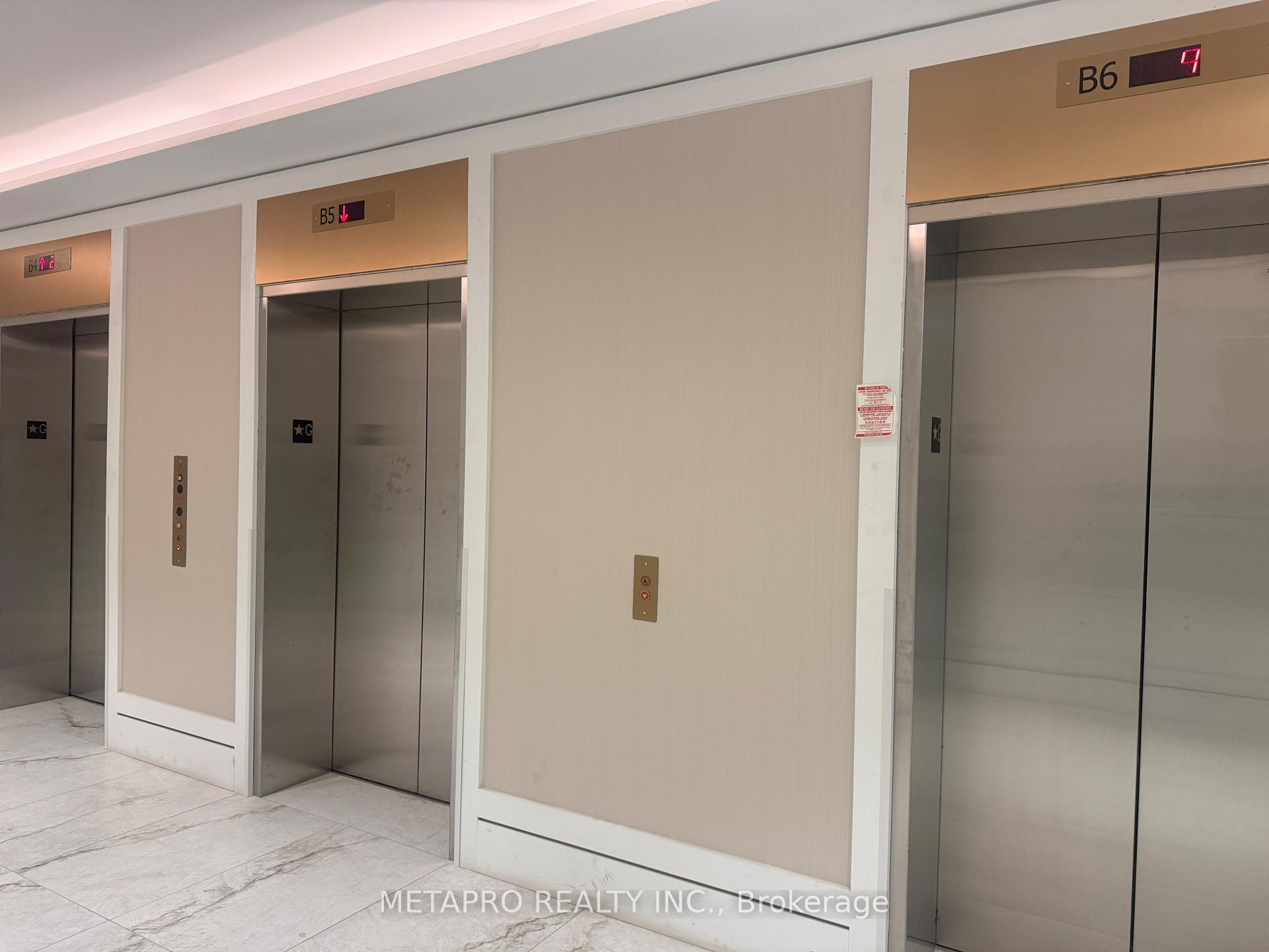 Photo 5 of Unit 2016, 4010 Eglinton Avenue W, Etobicoke, Humber Heights — HOMEH