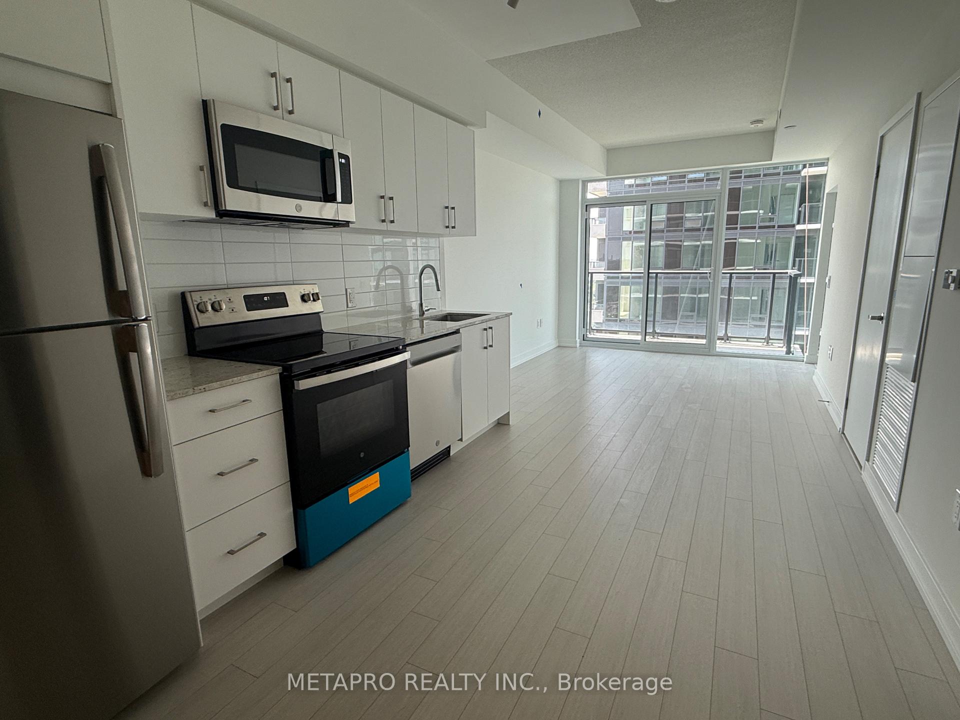 Photo 9 of Unit 2016, 4010 Eglinton Avenue W, Etobicoke, Humber Heights — HOMEH