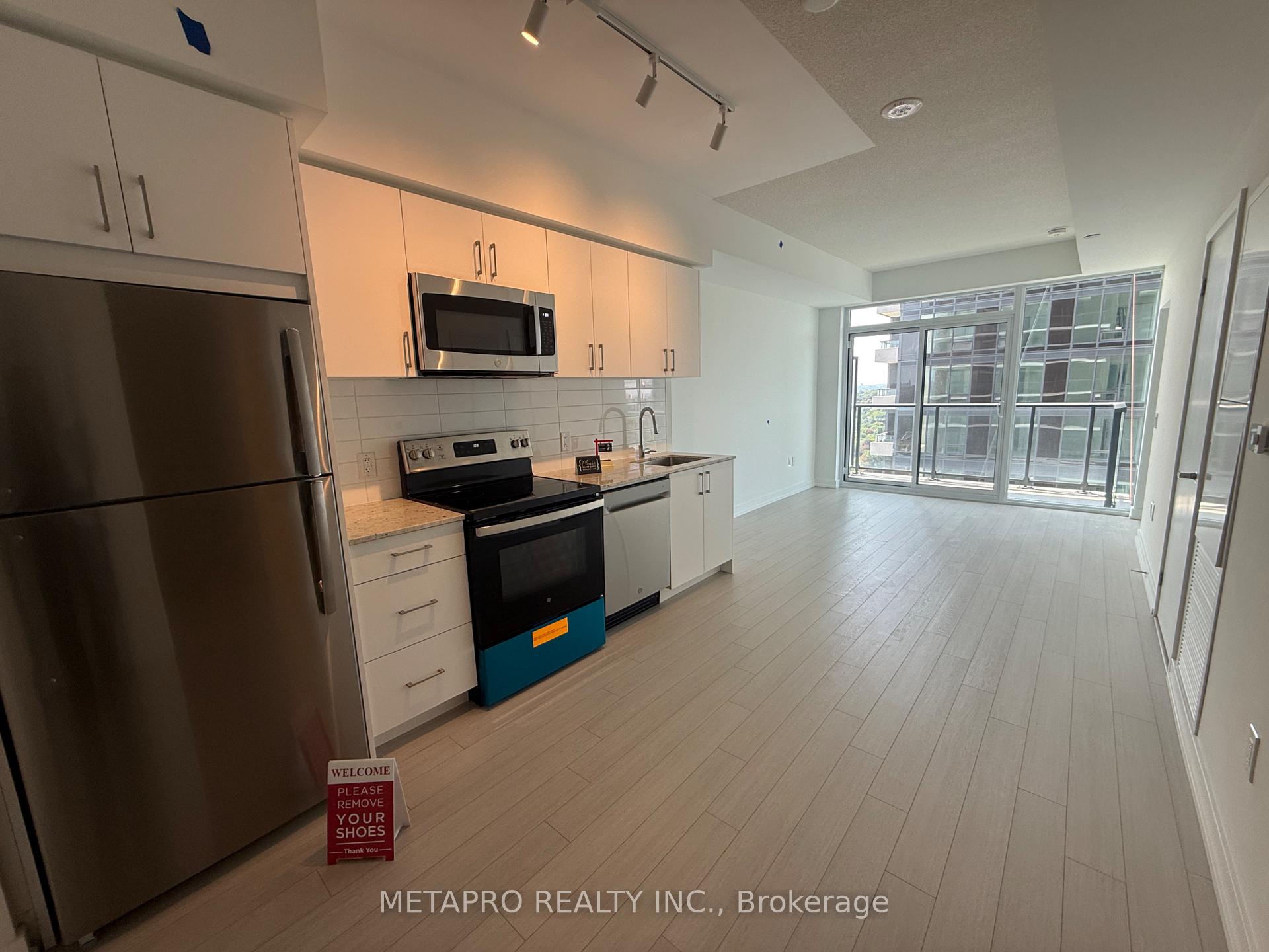 Photo 10 of Unit 2016, 4010 Eglinton Avenue W, Etobicoke, Humber Heights — HOMEH