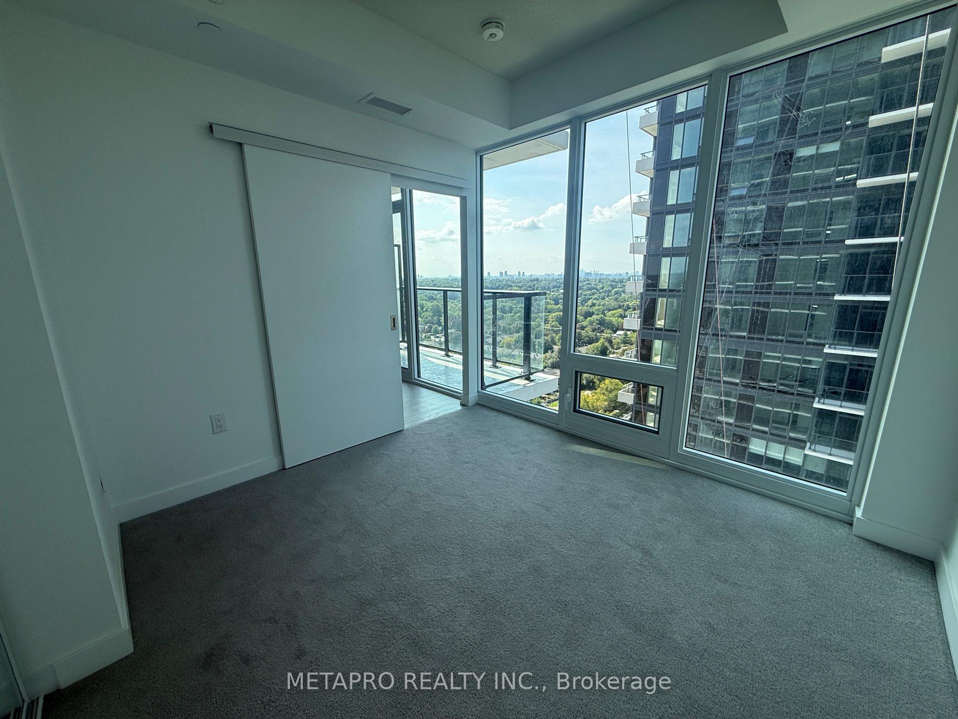 Photo 19 of Unit 2016, 4010 Eglinton Avenue W, Etobicoke, Humber Heights — HOMEH