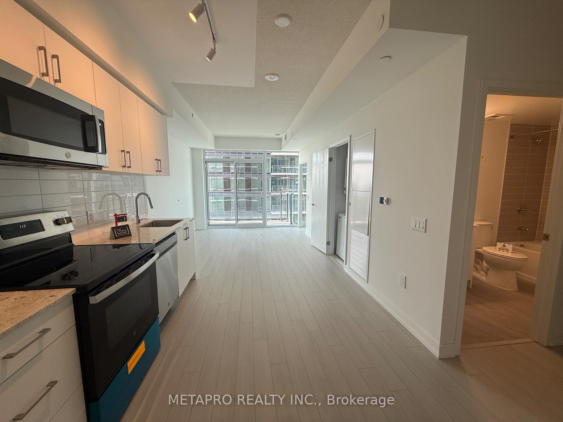 Photo 24 of Unit 2016, 4010 Eglinton Avenue W, Etobicoke, Humber Heights — HOMEH