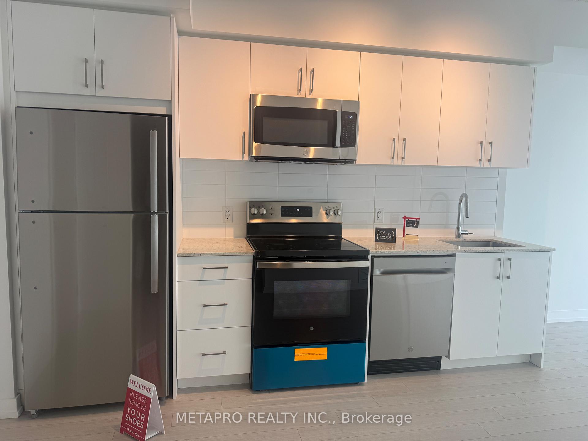 Photo 26 of Unit 2016, 4010 Eglinton Avenue W, Etobicoke, Humber Heights — HOMEH