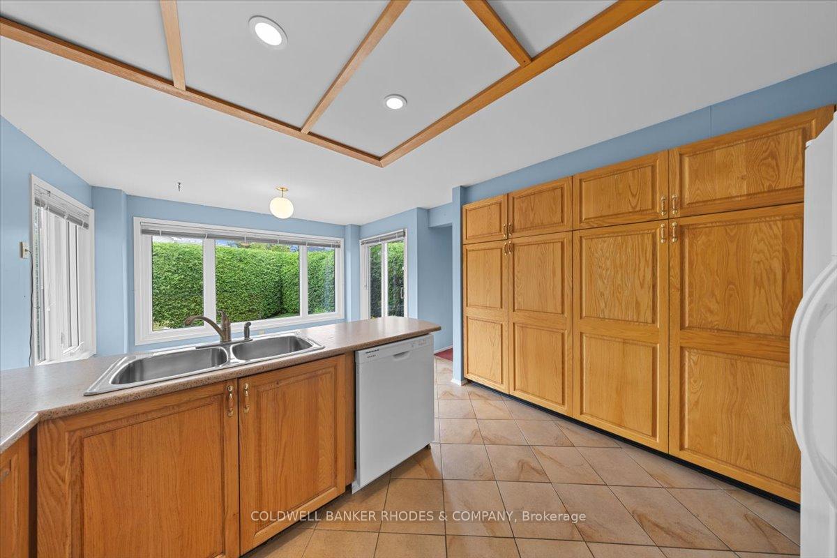 Photo 15 of 1031 Terranova Drive, Ottawa, Orleans Wood — HOMEH