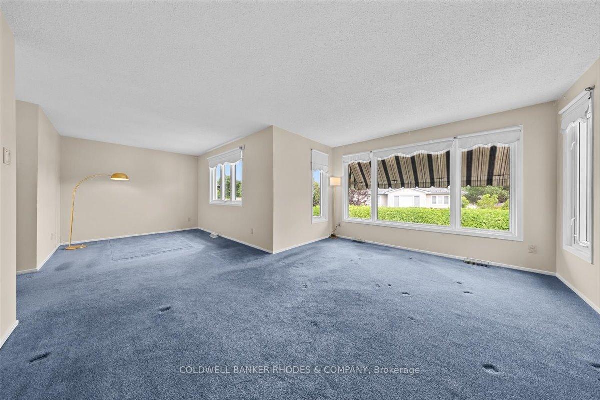 Photo 24 of 1031 Terranova Drive, Ottawa, Orleans Wood — HOMEH