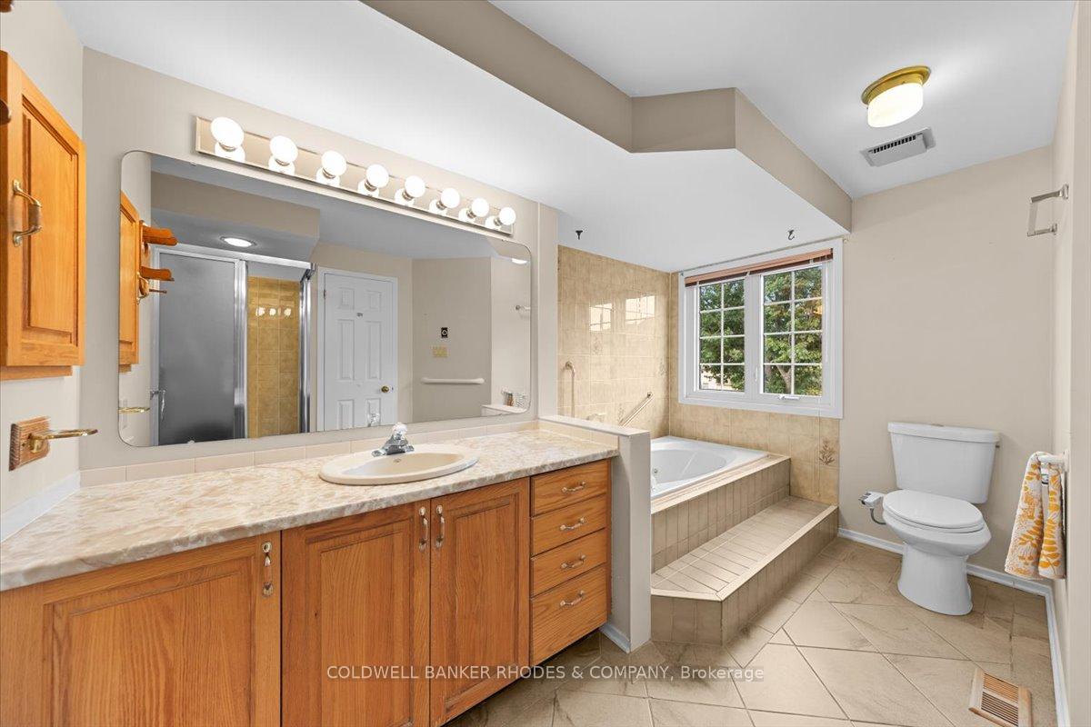 Photo 31 of 1031 Terranova Drive, Ottawa, Orleans Wood — HOMEH