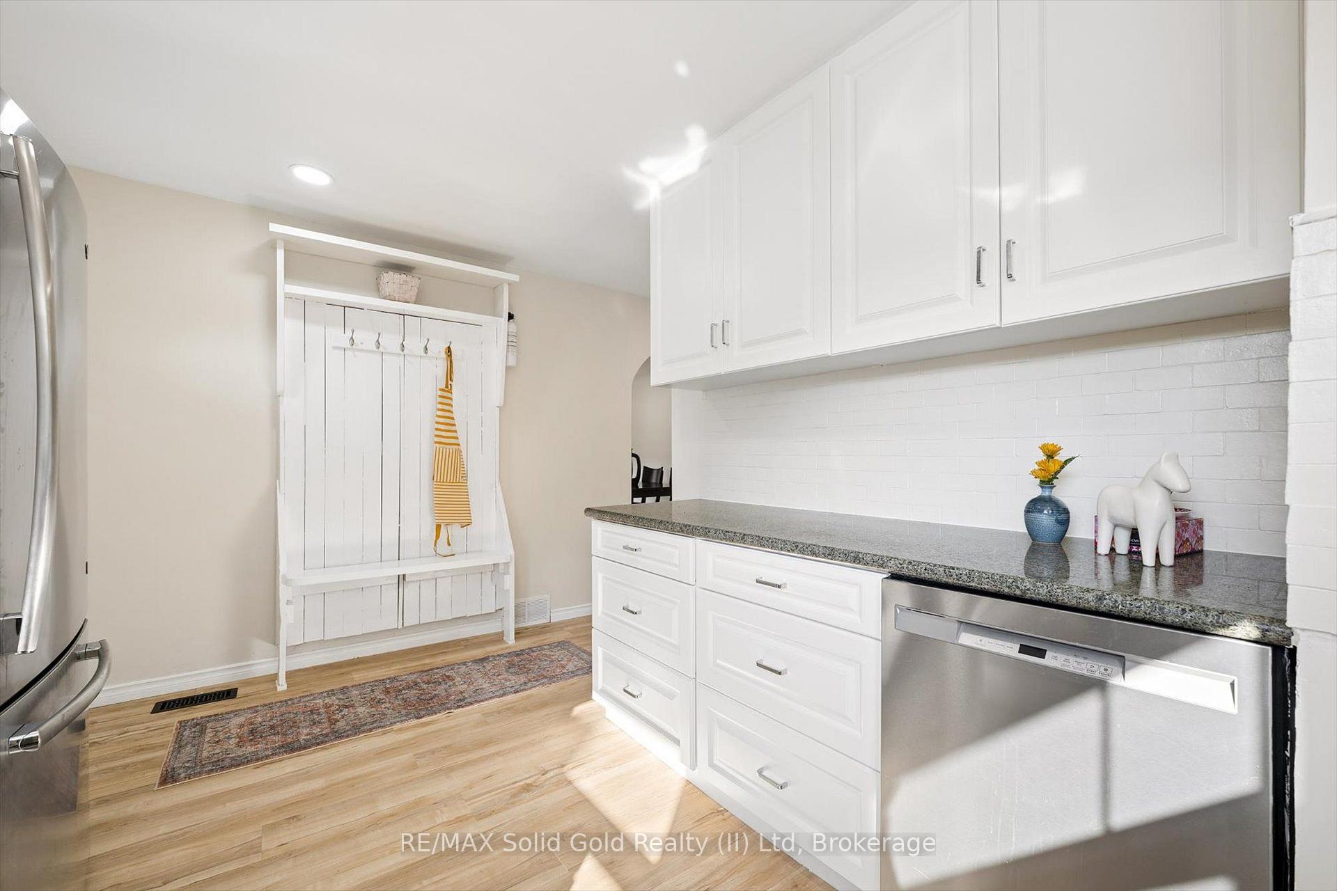 Photo 7 of 408 Breithaupt Street, Kitchener, Northward — HOMEH