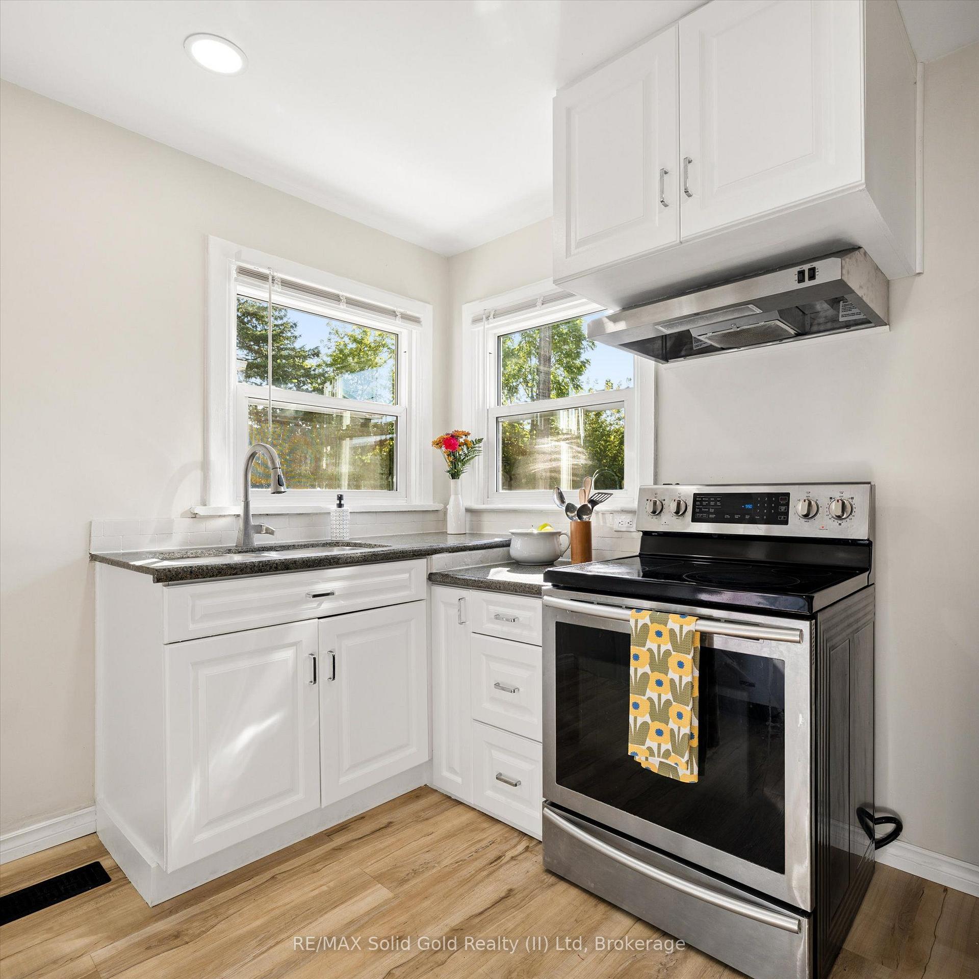 Photo 10 of 408 Breithaupt Street, Kitchener, Northward — HOMEH