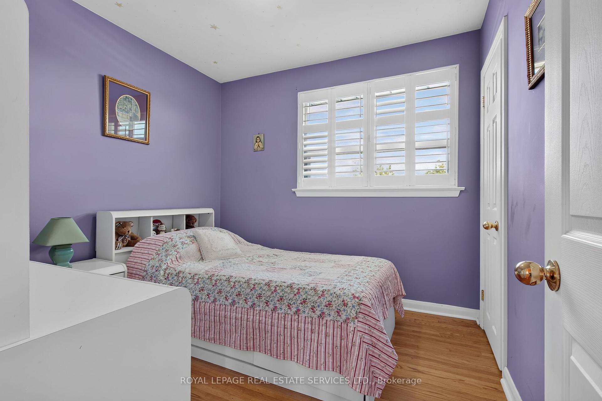Photo 23 of 146 Vista Drive, Mississauga, Streetsville — HOMEH
