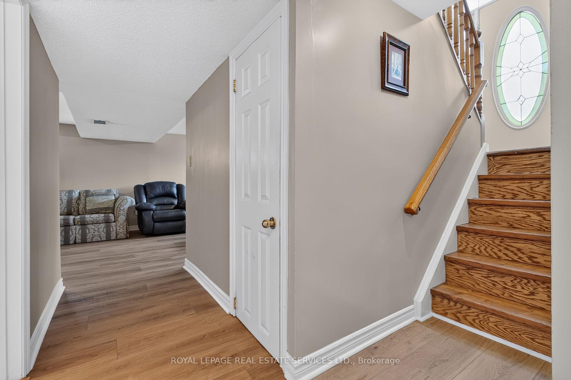 Photo 25 of 146 Vista Drive, Mississauga, Streetsville — HOMEH