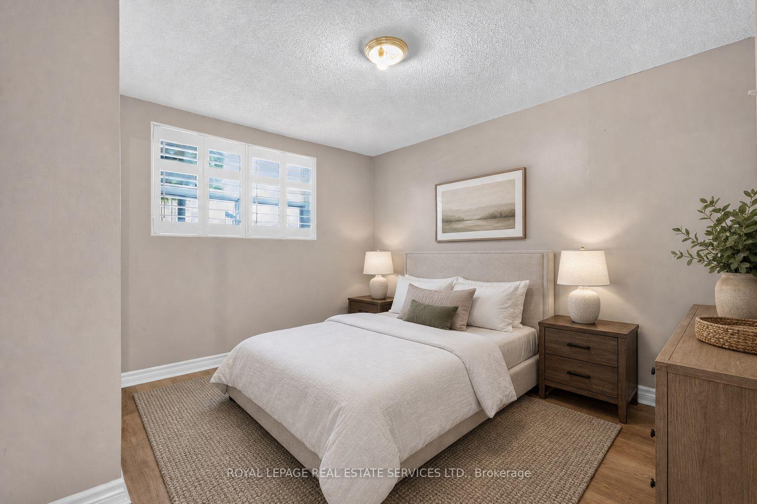 Photo 29 of 146 Vista Drive, Mississauga, Streetsville — HOMEH