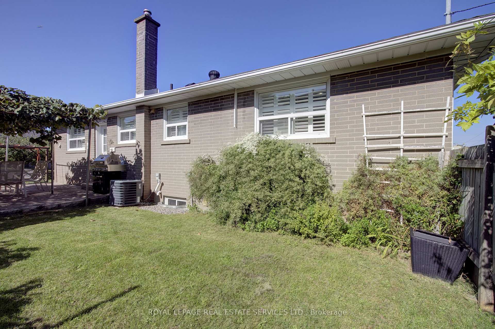 Photo 34 of 146 Vista Drive, Mississauga, Streetsville — HOMEH