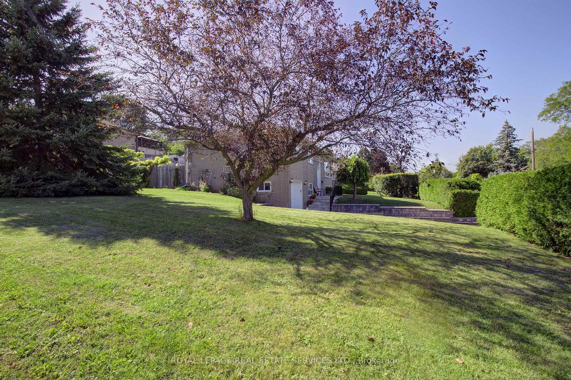 Photo 37 of 146 Vista Drive, Mississauga, Streetsville — HOMEH