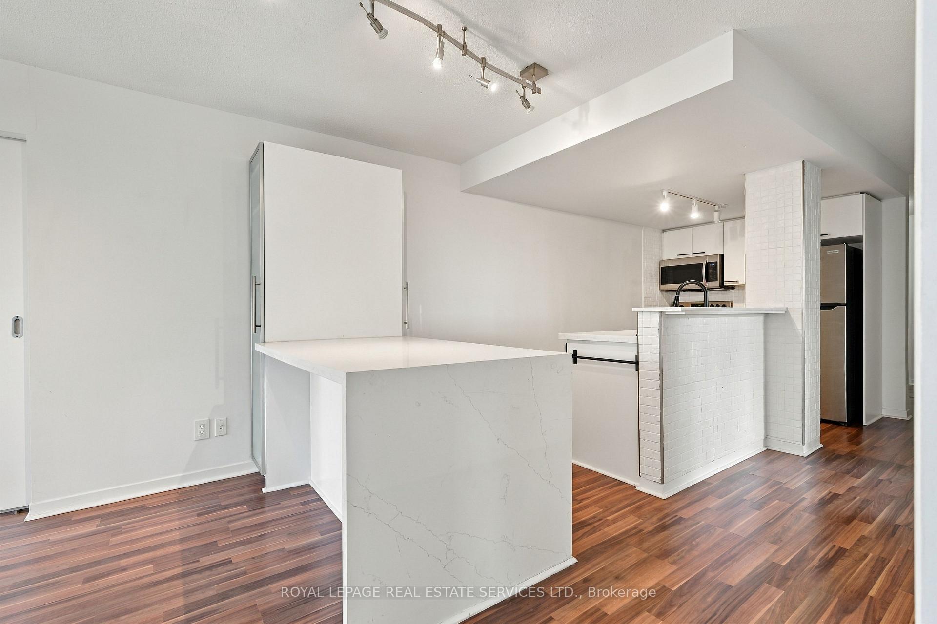 Photo 11 of Unit 510, 1040 The Queens Way, Etobicoke, Islington-City Centre West — HOMEH