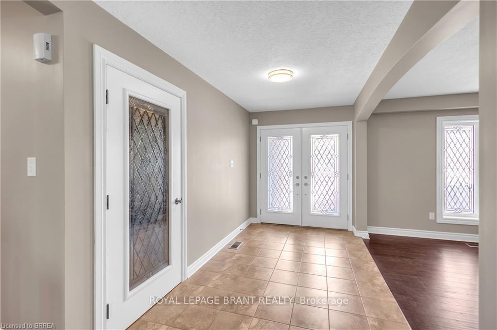 Photo 5 of 69 Hunter Way, Brantford, Empire — HOMEH