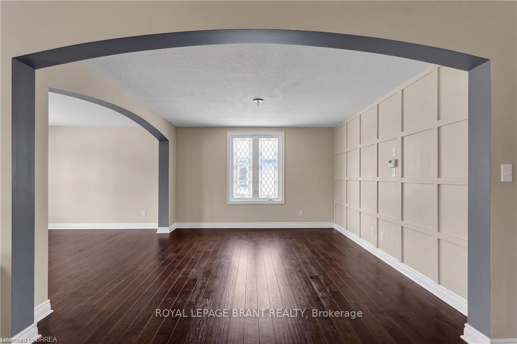 Photo 8 of 69 Hunter Way, Brantford, Empire — HOMEH