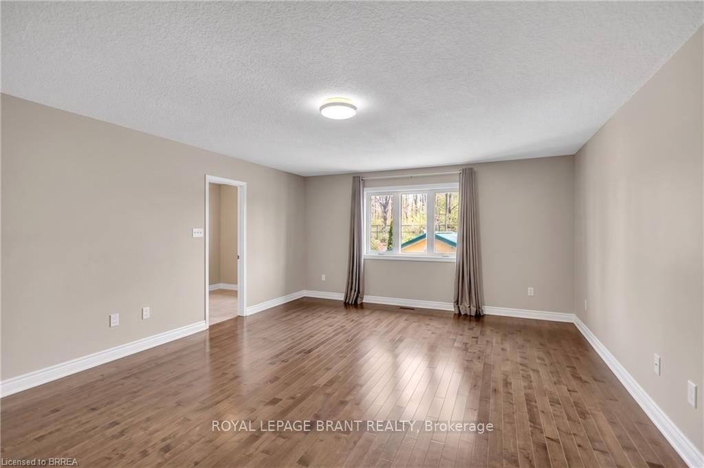 Photo 26 of 69 Hunter Way, Brantford, Empire — HOMEH