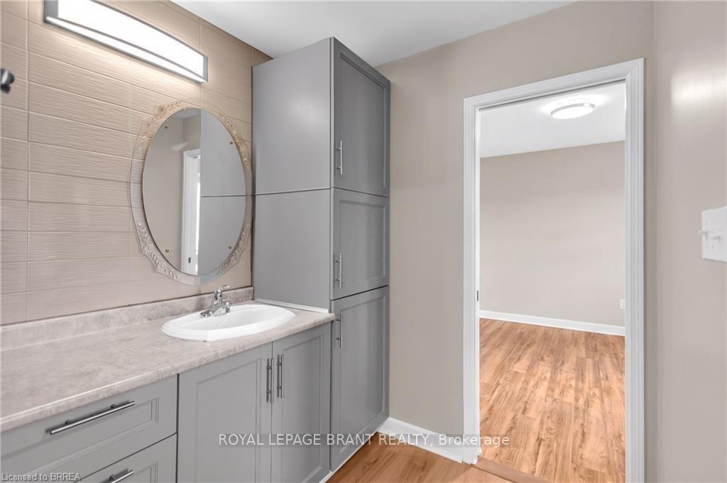 Photo 32 of 69 Hunter Way, Brantford, Empire — HOMEH