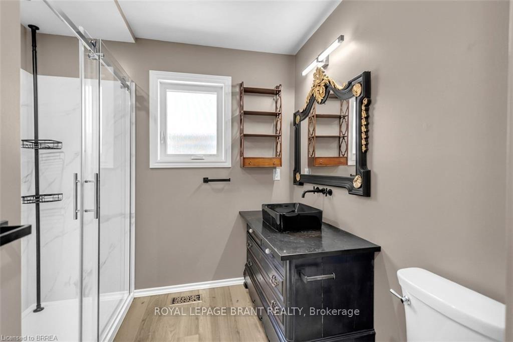 Photo 37 of 69 Hunter Way, Brantford, Empire — HOMEH