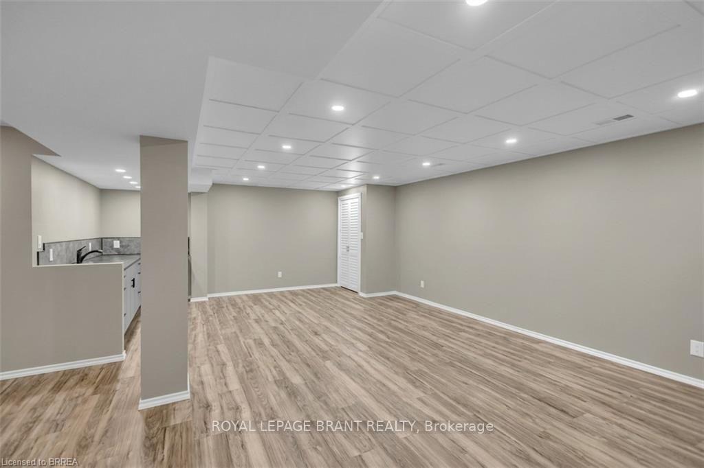 Photo 38 of 69 Hunter Way, Brantford, Empire — HOMEH