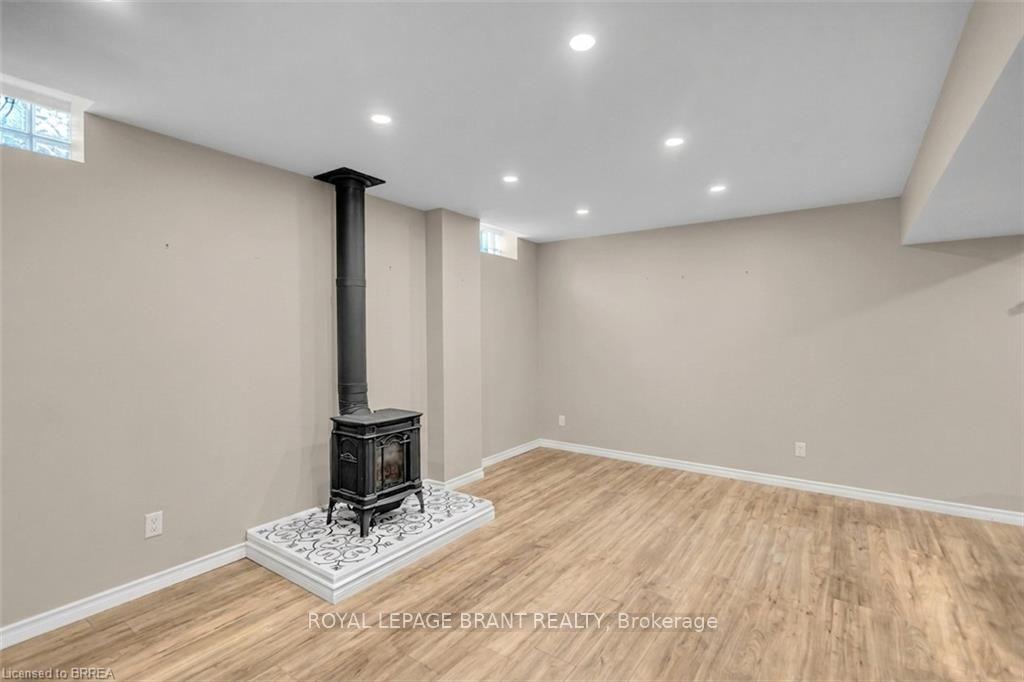 Photo 41 of 69 Hunter Way, Brantford, Empire — HOMEH
