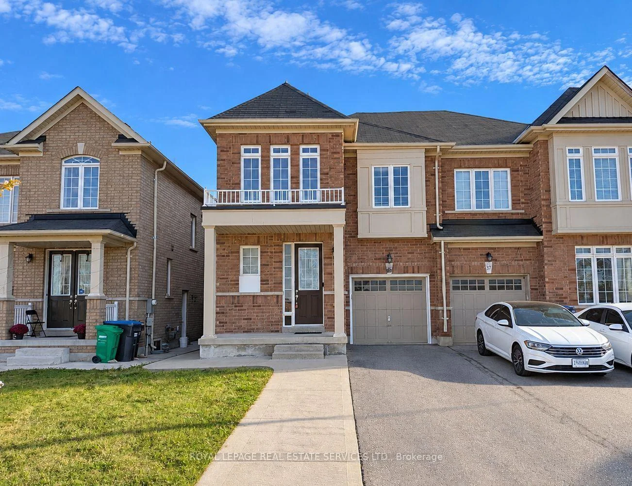 Front of 39 Vezna Crescent