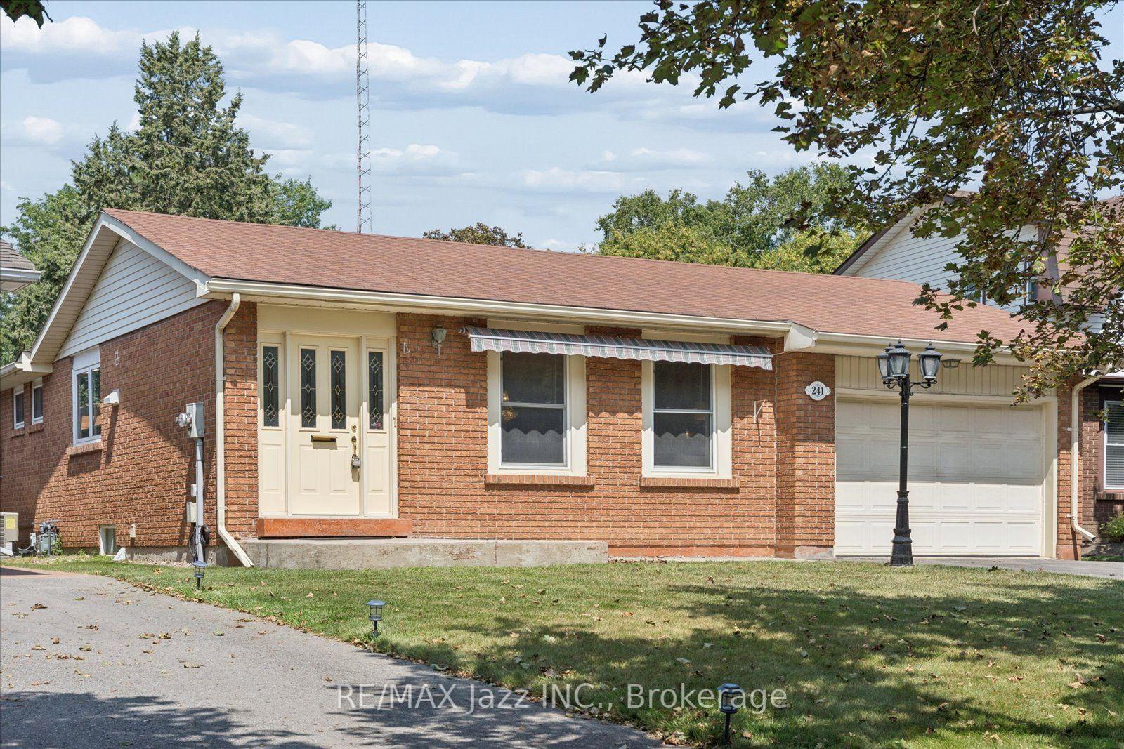 Photo 2 of 241 Viewmount Street, Oshawa, Donevan — HOMEH
