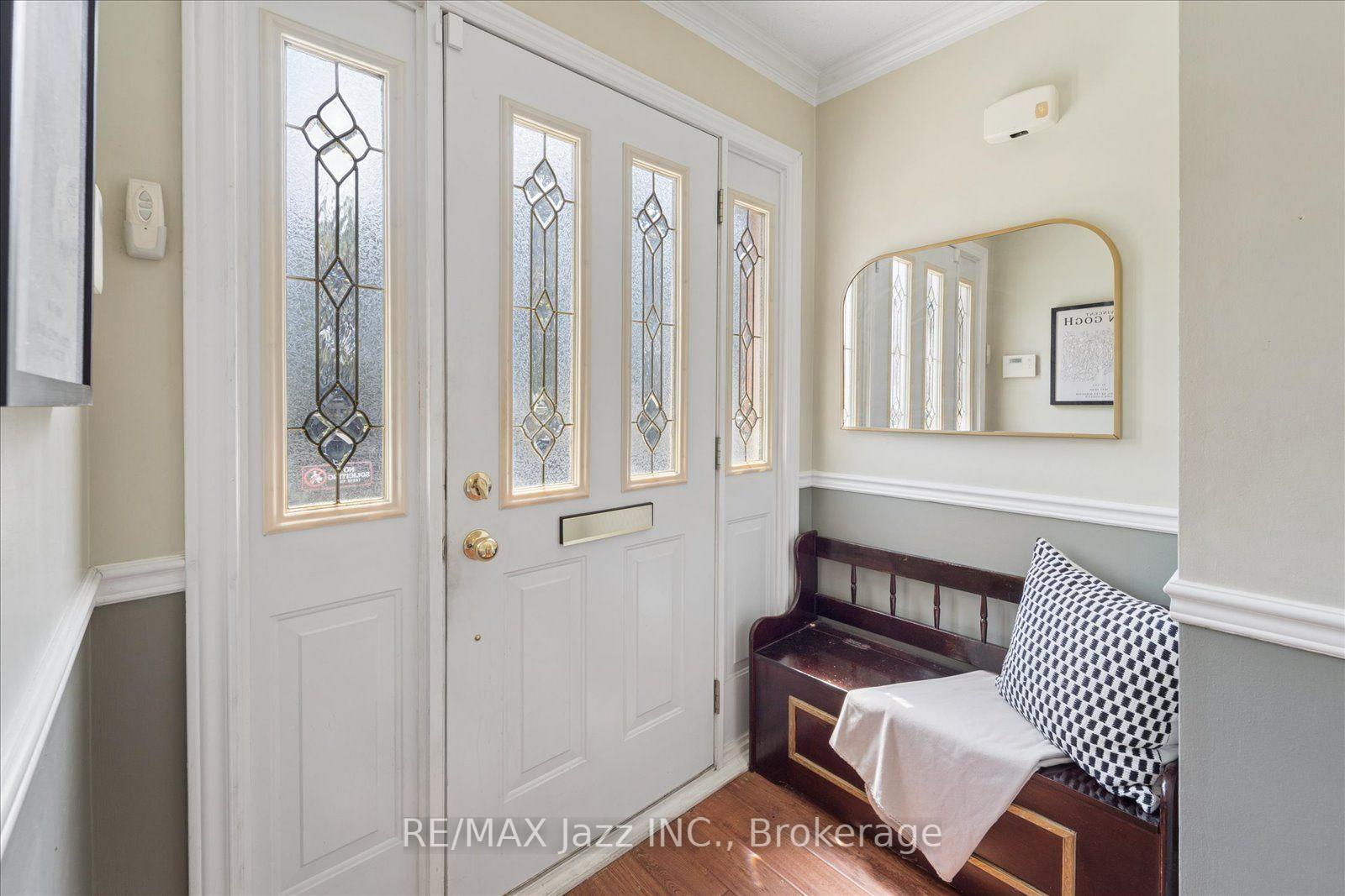 Photo 3 of 241 Viewmount Street, Oshawa, Donevan — HOMEH