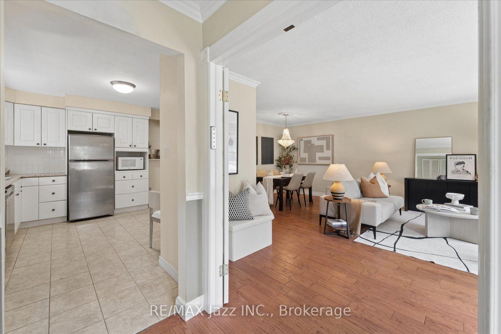 Photo 5 of 241 Viewmount Street, Oshawa, Donevan — HOMEH