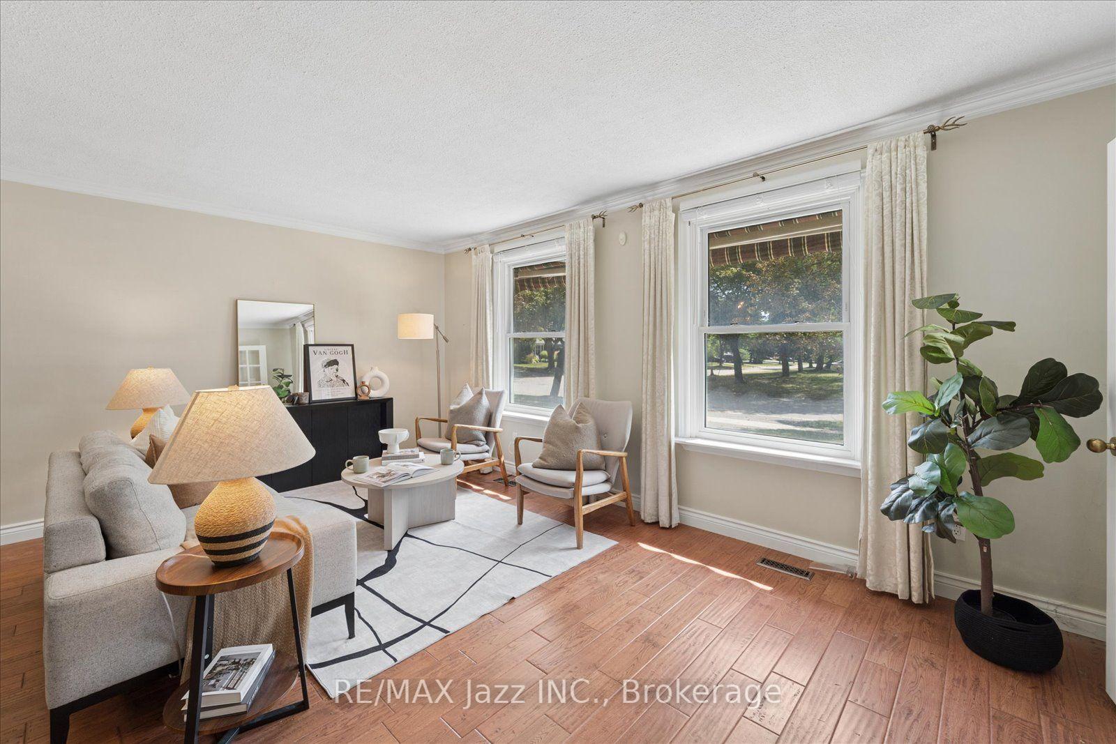 Photo 7 of 241 Viewmount Street, Oshawa, Donevan — HOMEH