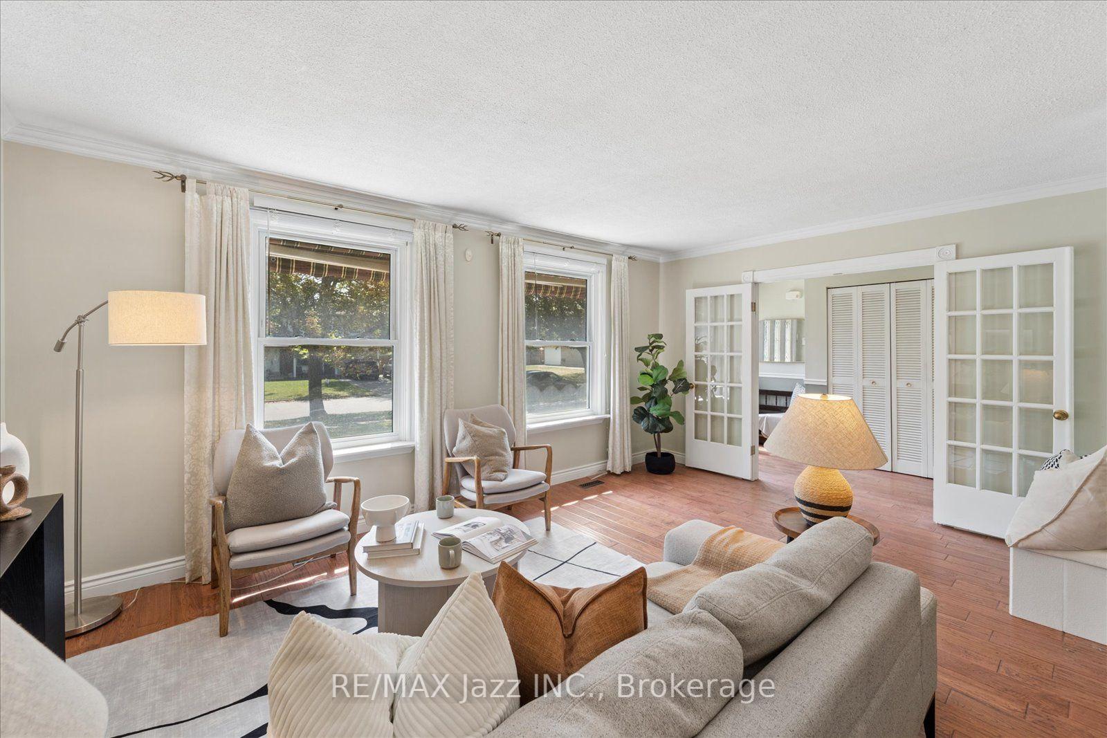 Photo 10 of 241 Viewmount Street, Oshawa, Donevan — HOMEH