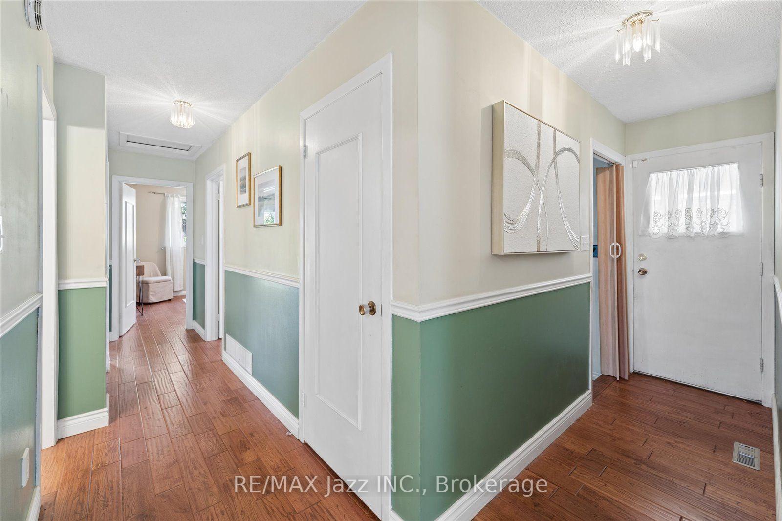 Photo 20 of 241 Viewmount Street, Oshawa, Donevan — HOMEH