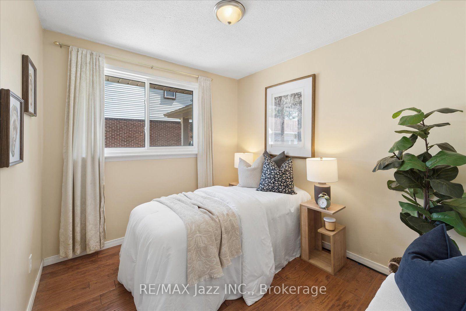 Photo 26 of 241 Viewmount Street, Oshawa, Donevan — HOMEH