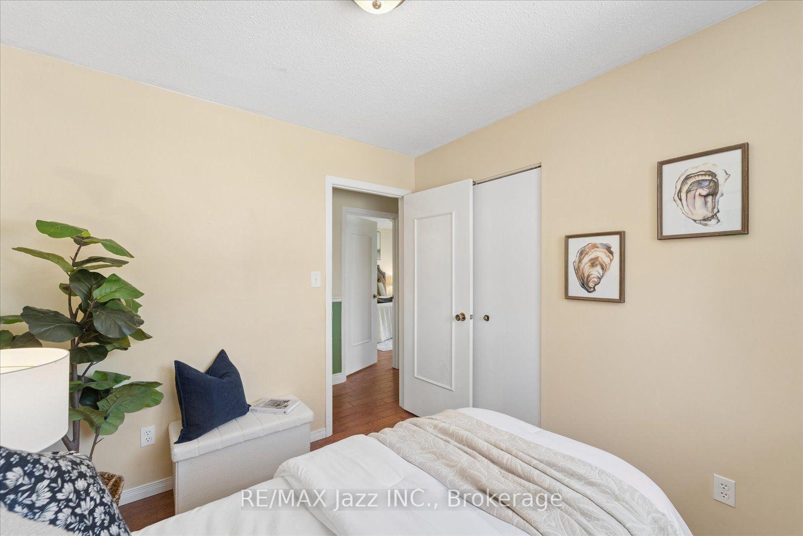 Photo 27 of 241 Viewmount Street, Oshawa, Donevan — HOMEH