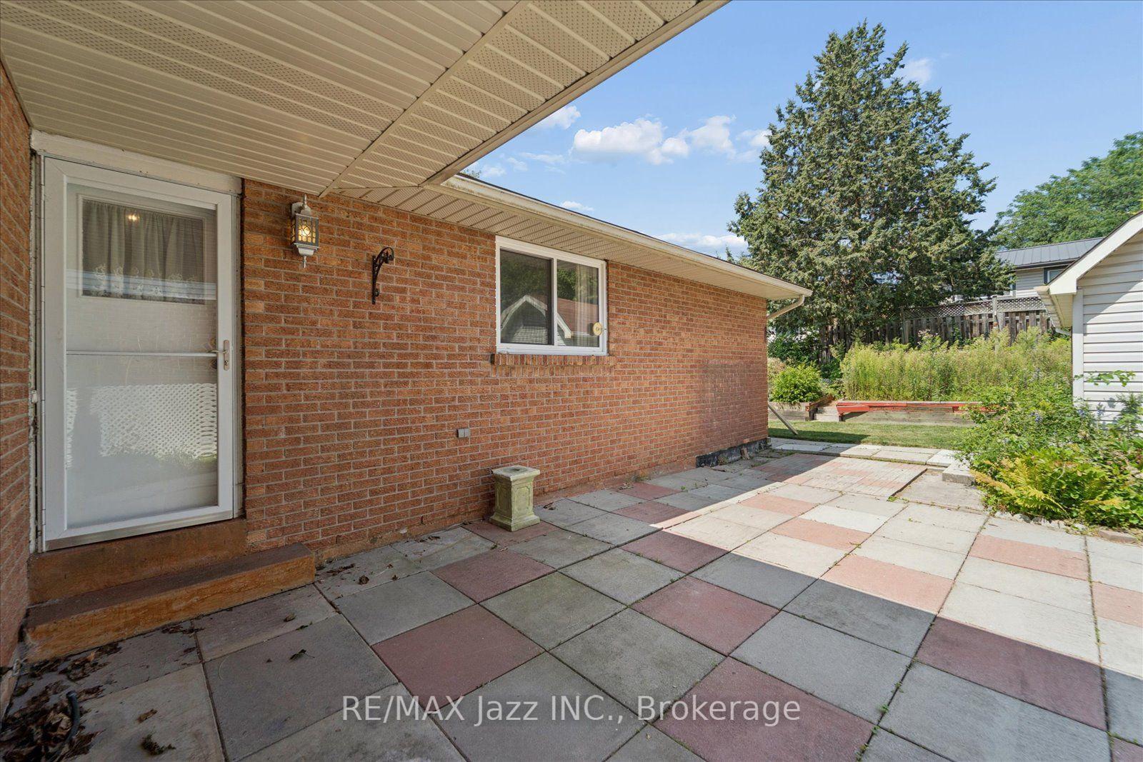 Photo 40 of 241 Viewmount Street, Oshawa, Donevan — HOMEH