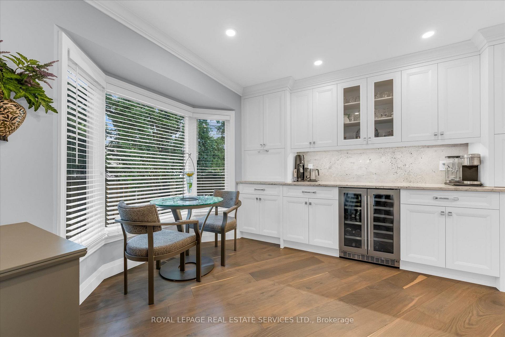 Photo 6 of 1075 Mayfair Road, Oakville, Glen Abbey — HOMEH