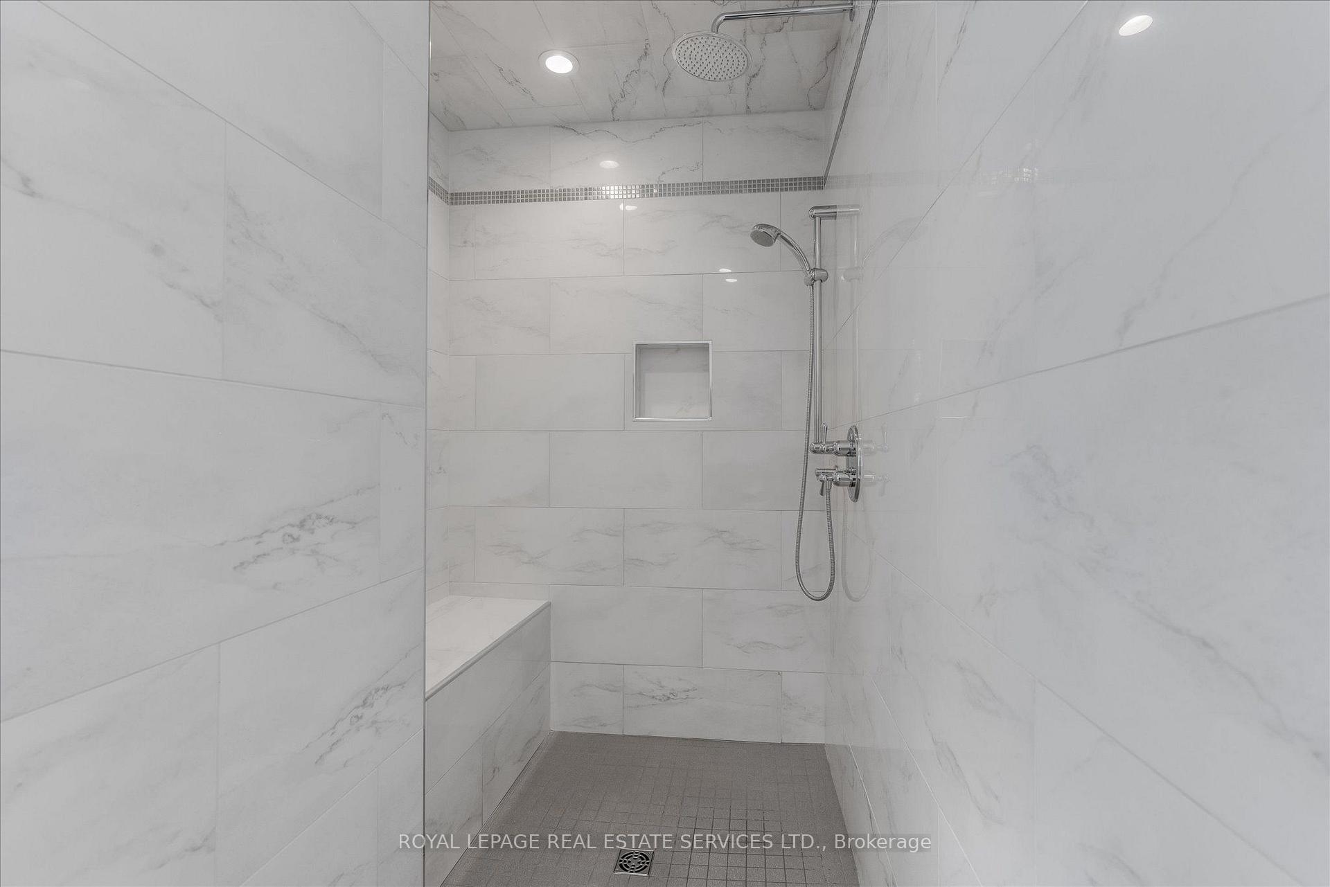 Photo 21 of 1075 Mayfair Road, Oakville, Glen Abbey — HOMEH