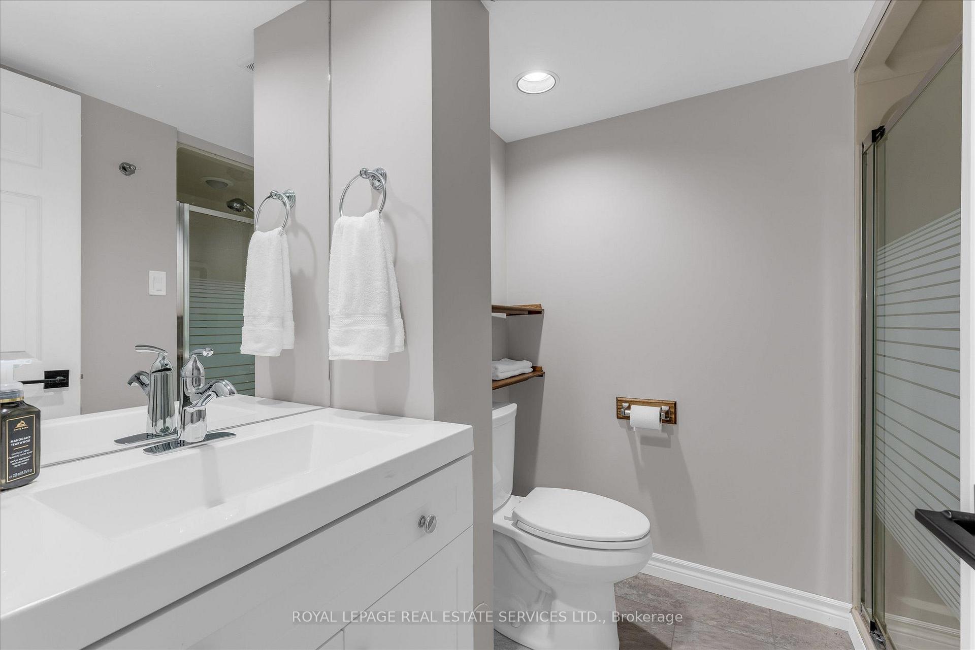 Photo 27 of 1075 Mayfair Road, Oakville, Glen Abbey — HOMEH