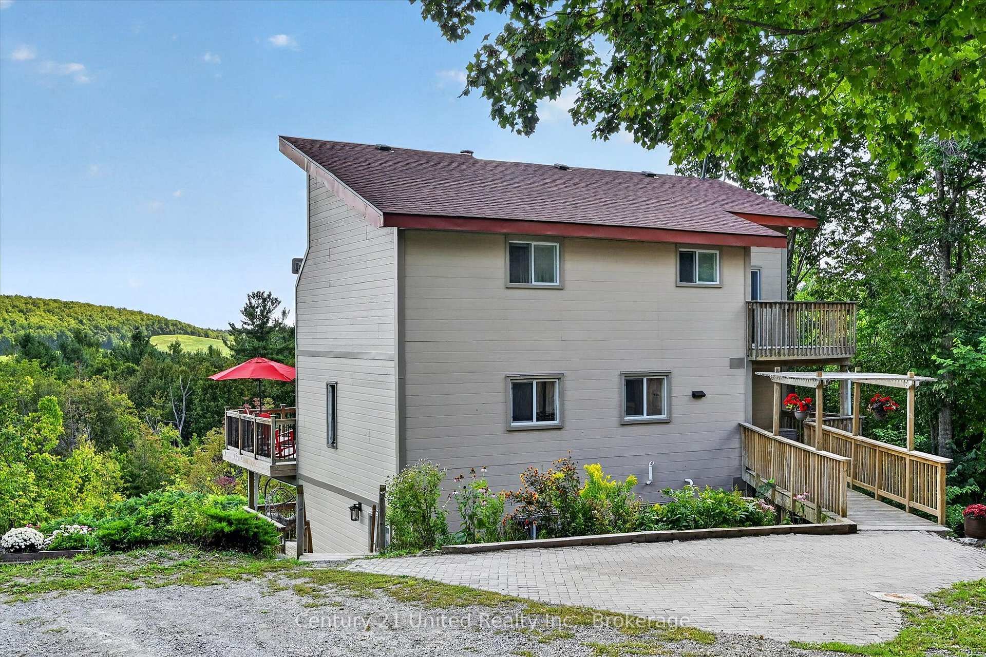 Photo 4 of 2051 Jill Lane, Cavan Monaghan, Cavan Twp — HOMEH