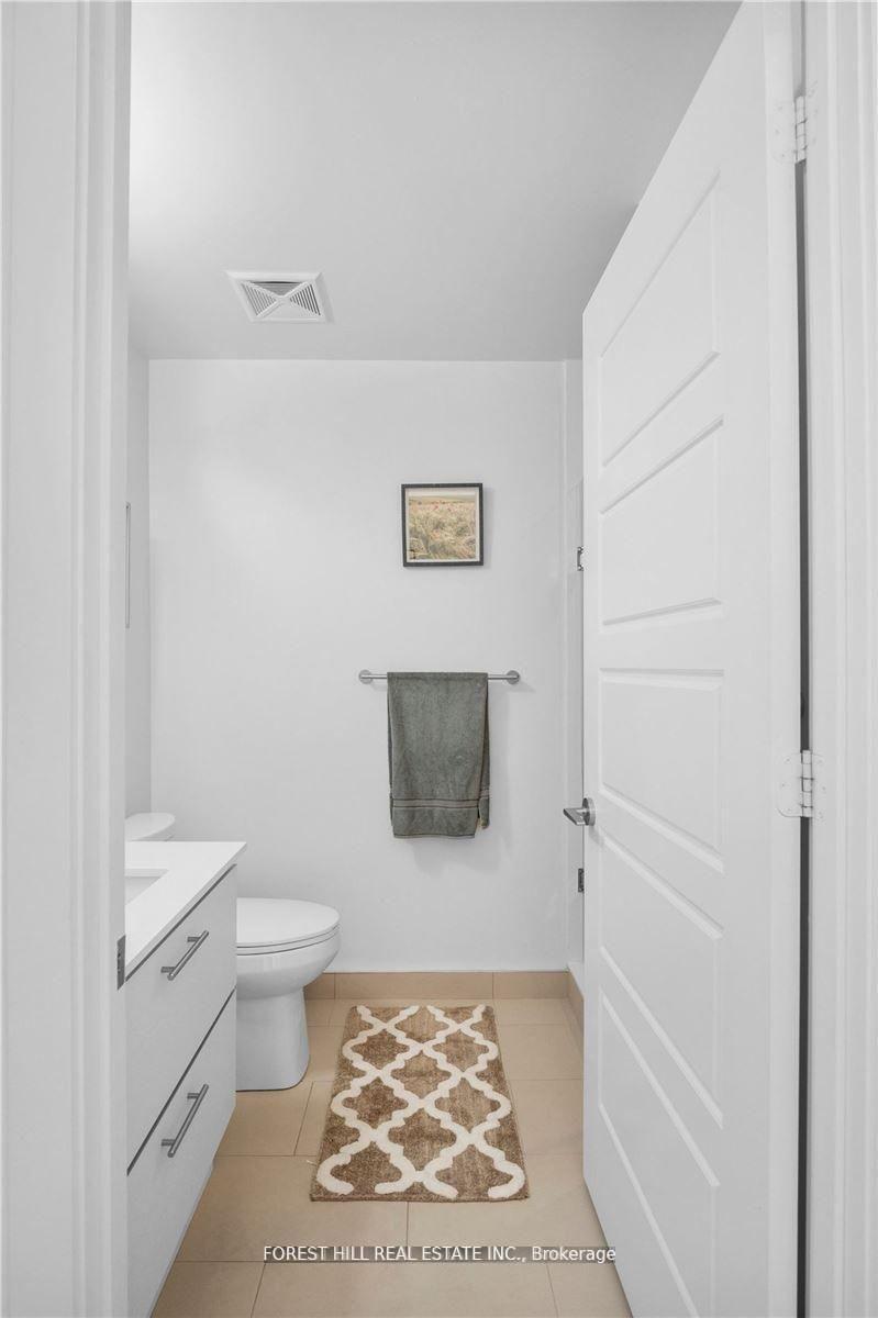 Photo 20 of Unit 427D, 333 Sea Ray Avenue, Innisfil, Rural Innisfil — HOMEH