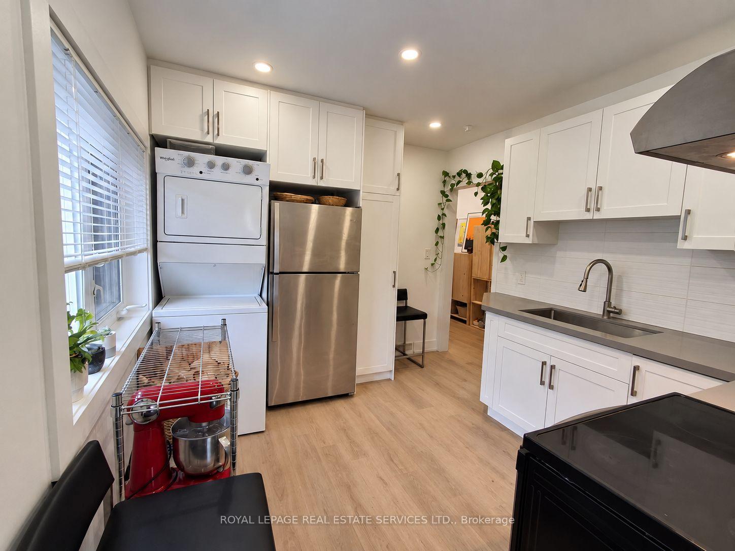 Photo 4 of Unit 3, 721 Gladstone Avenue, Toronto, Dovercourt-Wallace Emerson-Junction — HOMEH