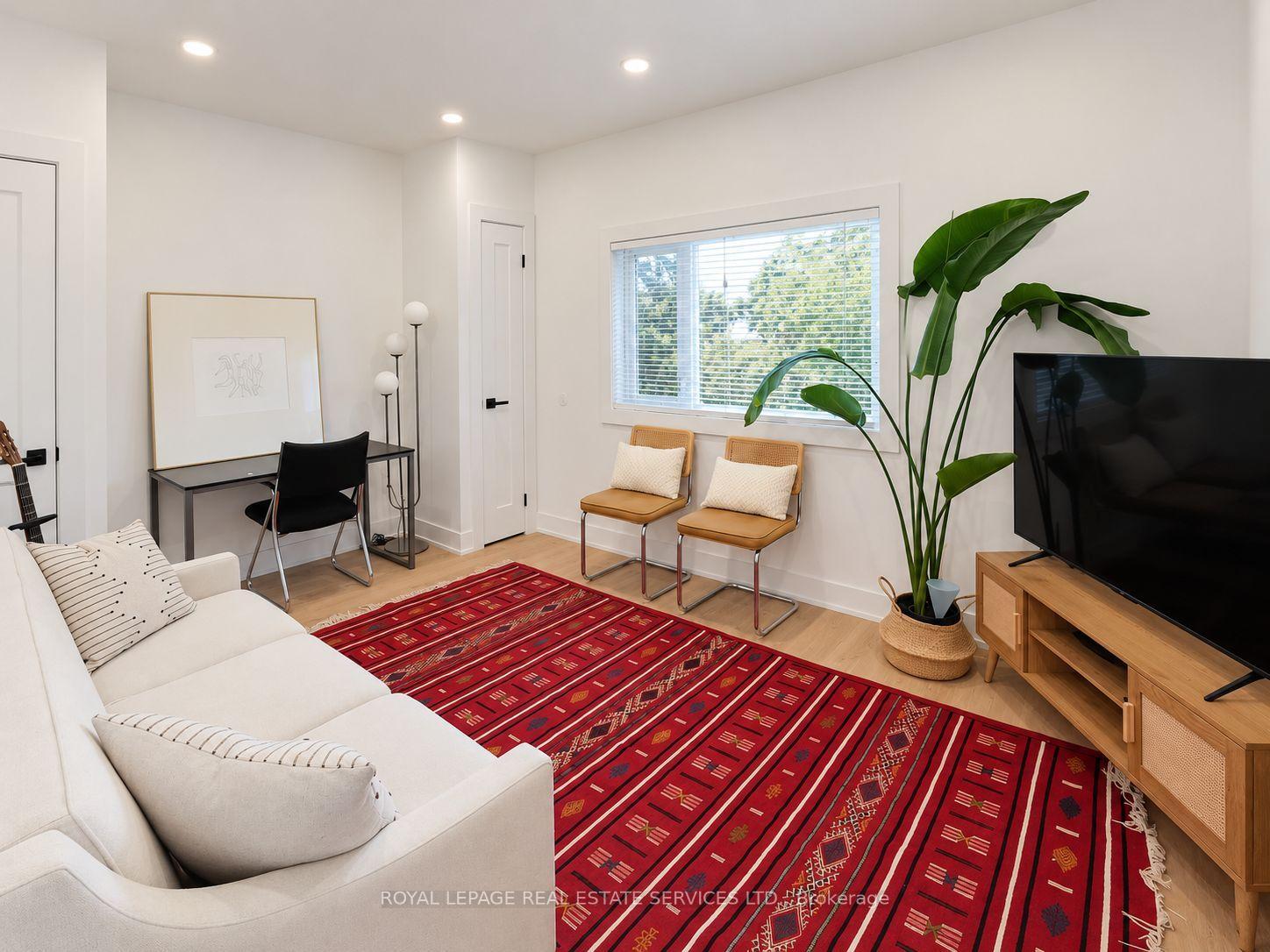 Photo 5 of Unit 3, 721 Gladstone Avenue, Toronto, Dovercourt-Wallace Emerson-Junction — HOMEH